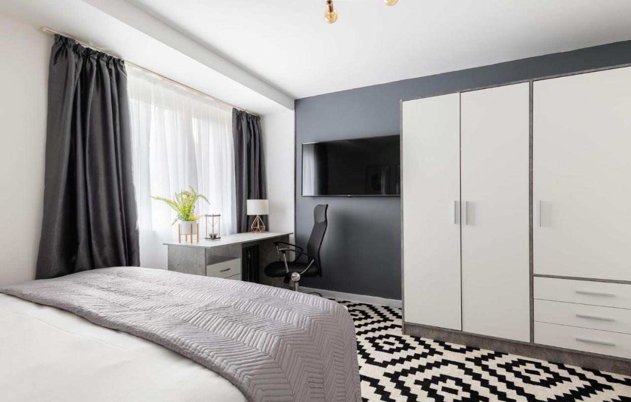 Spacious And Modern 4 Bed Apartment Next To Borough Station 런던 외부 사진